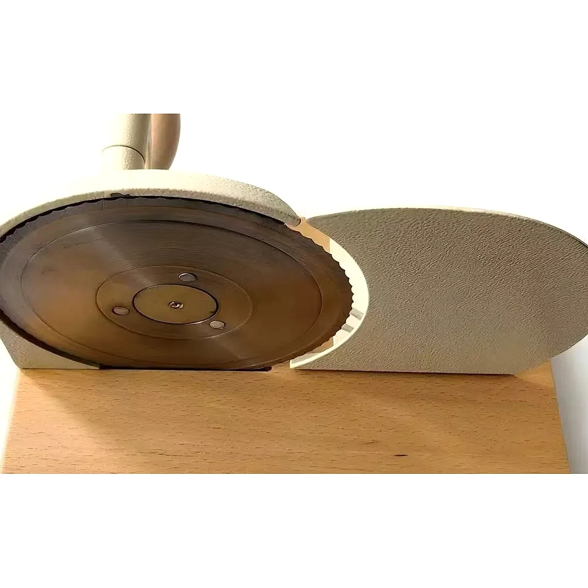 Manual Wooden Bread Slicer with Hand Crank Blade - 3